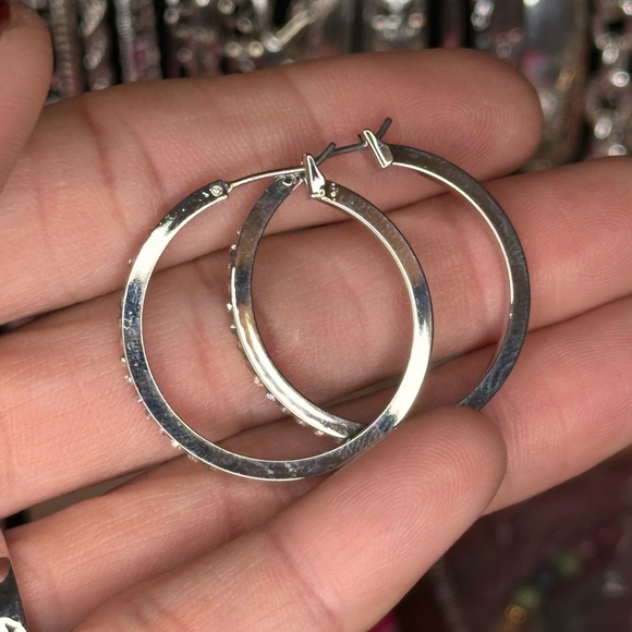 E21. Swarovski Crystals Rhodium plated Hoop Earrings - Picture 6 of 9